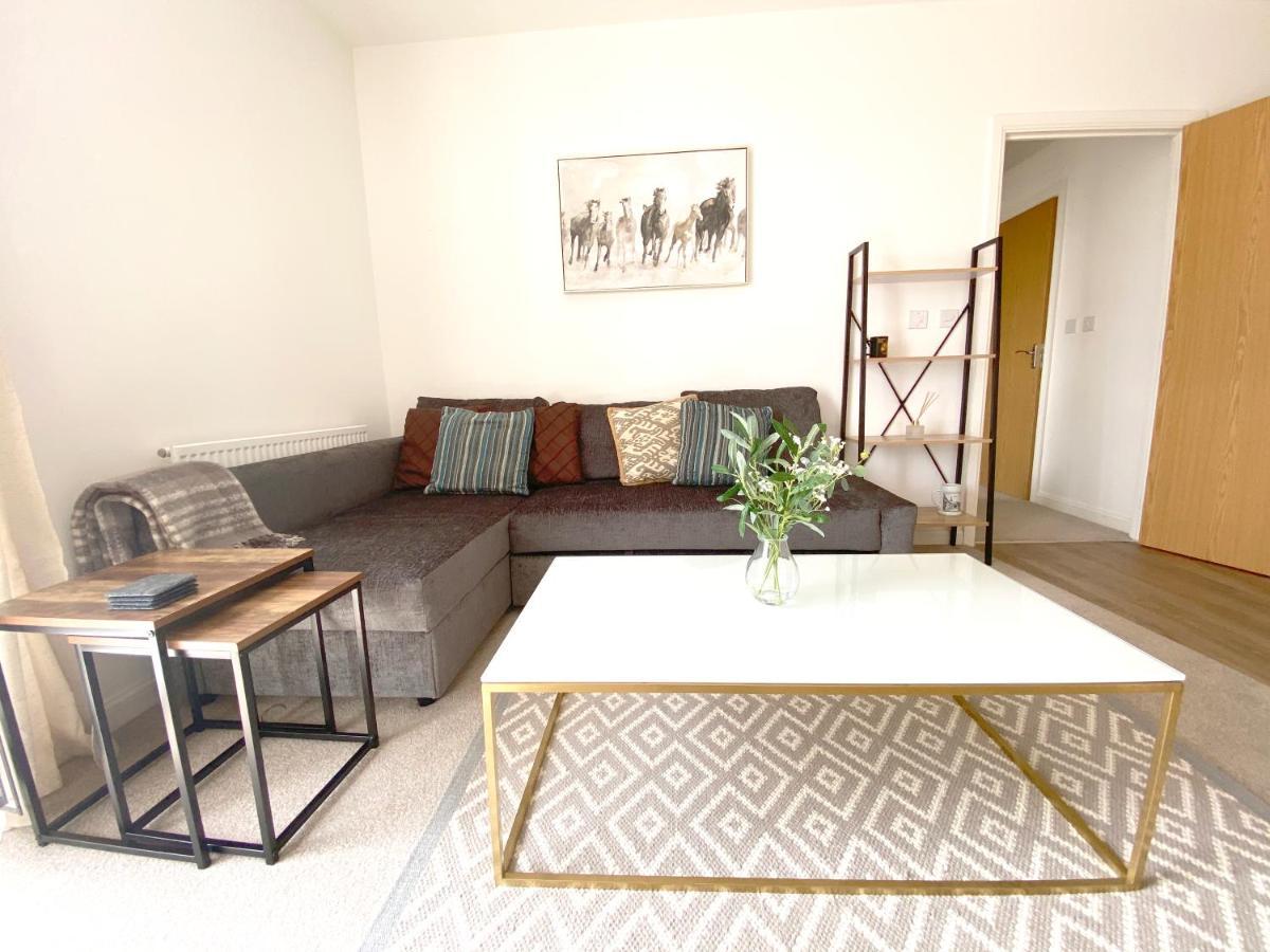 Home Crowd Luxury Apartments 唐克斯特 外观 照片