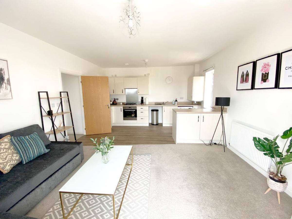 Home Crowd Luxury Apartments 唐克斯特 外观 照片