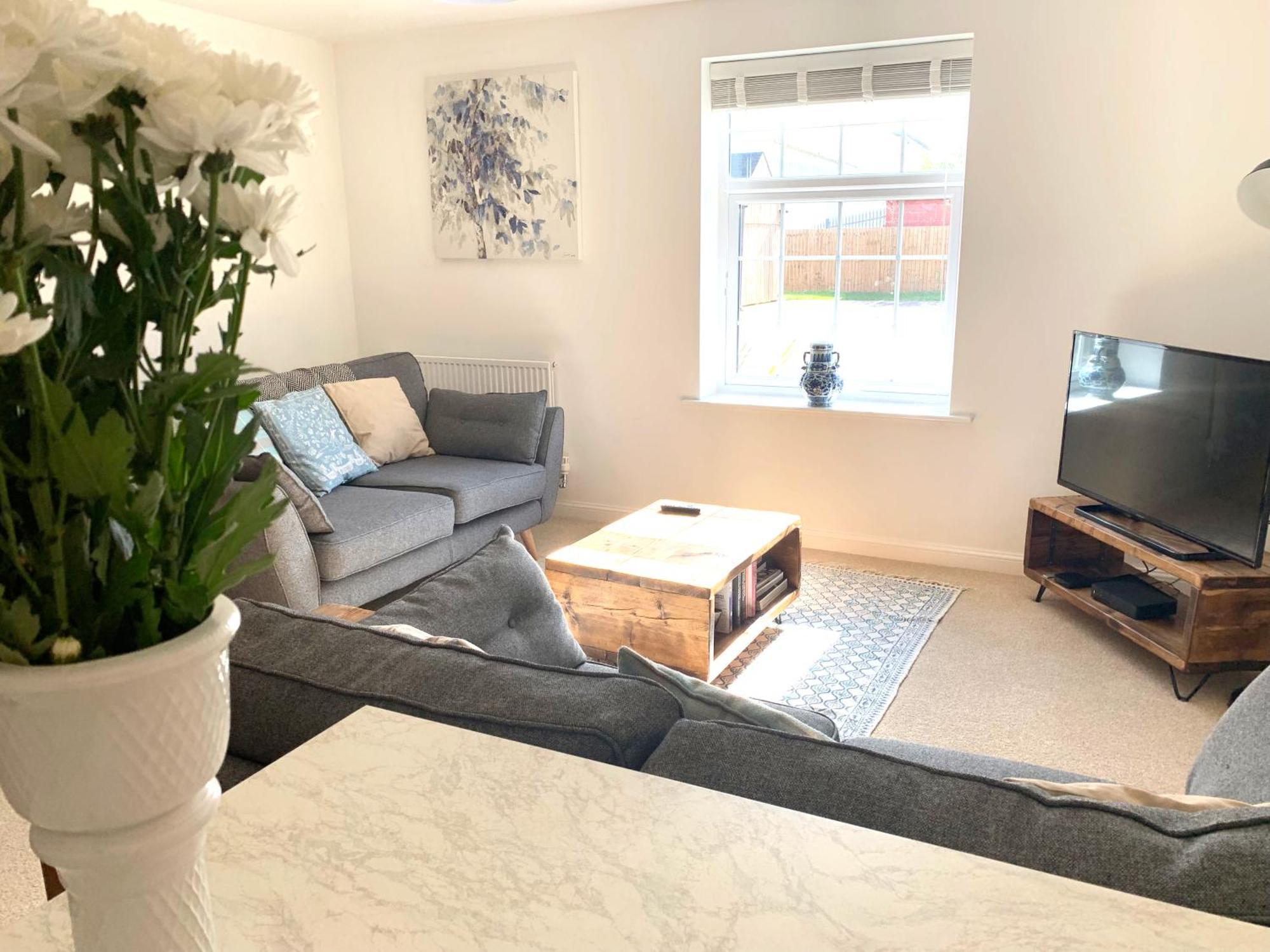 Home Crowd Luxury Apartments 唐克斯特 外观 照片